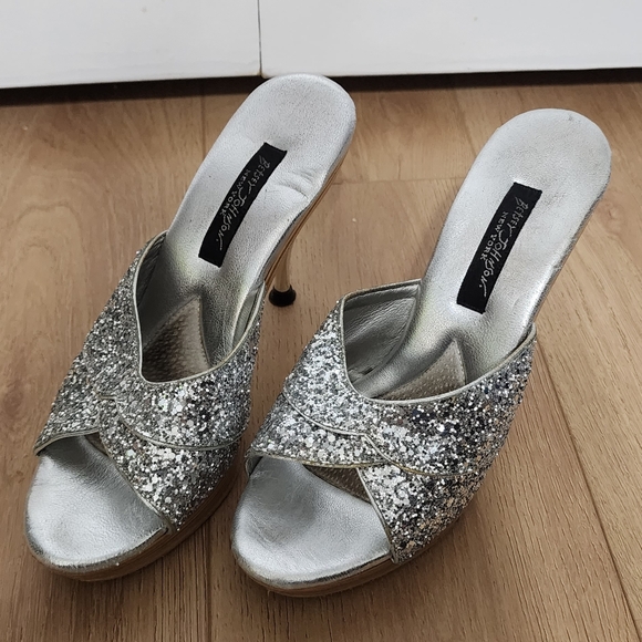 Betsey Johnson Glitter Heels Size 8 - Picture 6 of 7